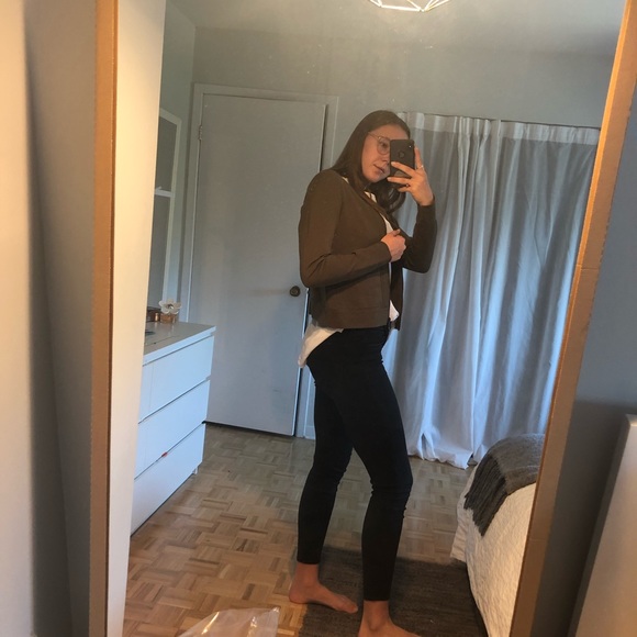 Tank tops - Picture 5 of 6